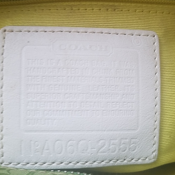 Coach green canvas with leather bucket bag - Picture 7 of 8